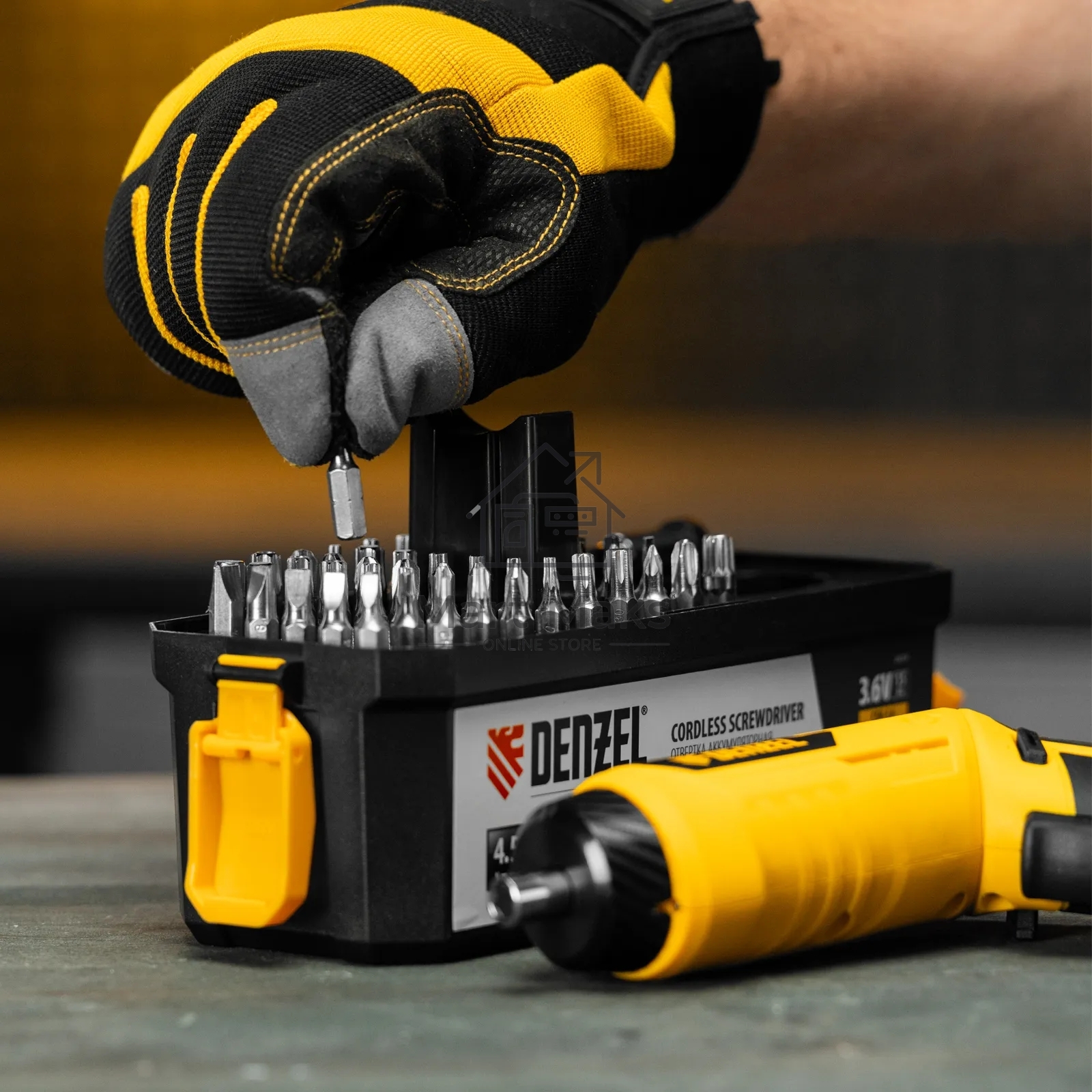 Отвертка аккумуляторная Denzel CSH-3.6, 54 биты, Li-Ion, 3,6 В