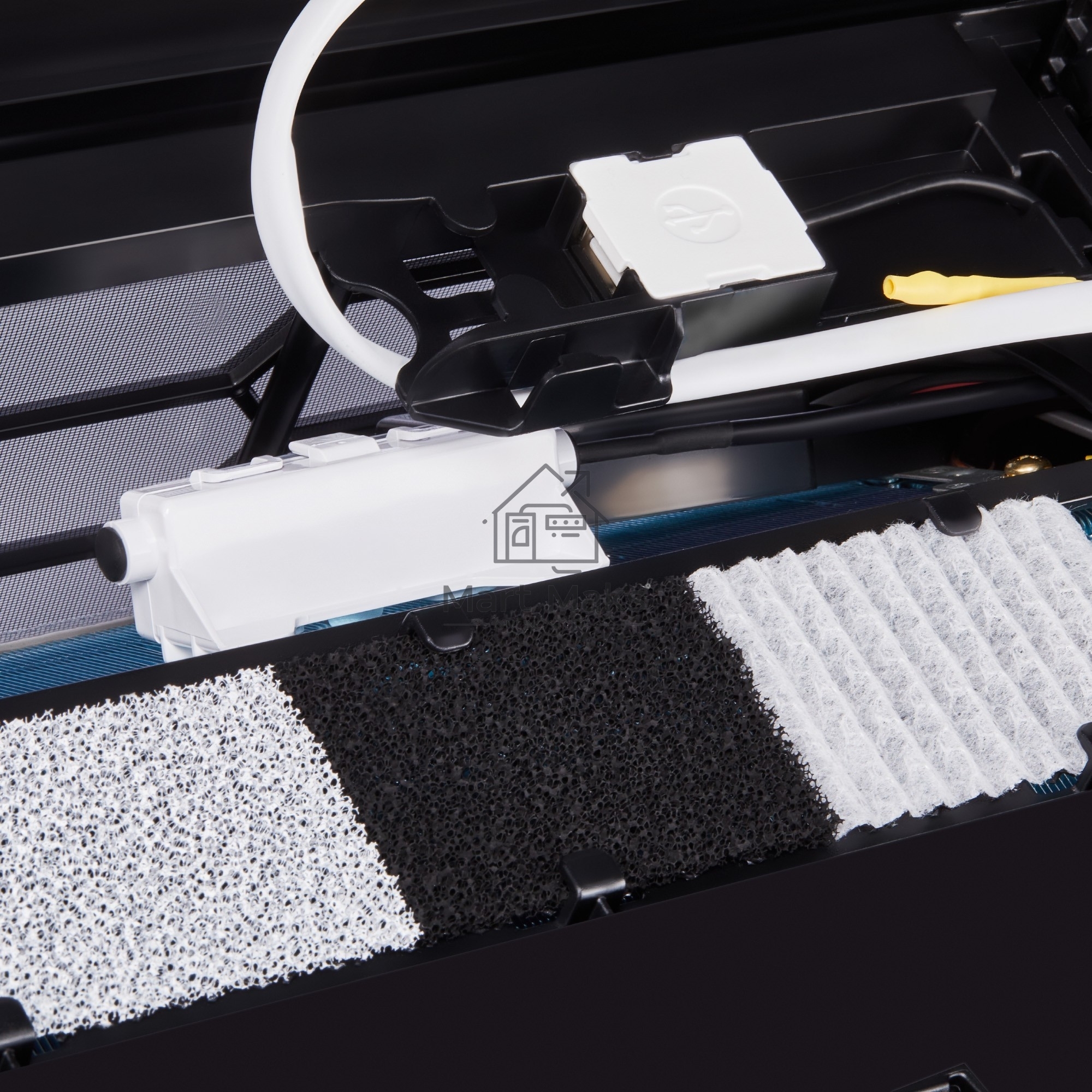 Внутренний блок мульти сплит-системы Royal Thermo MULTI COMBO ERP DC RTFMI/in-18HN8/black инвертор, 18000 BTU, 51 м², 29 дБ, охлаждение, обогрев, осушение, черный