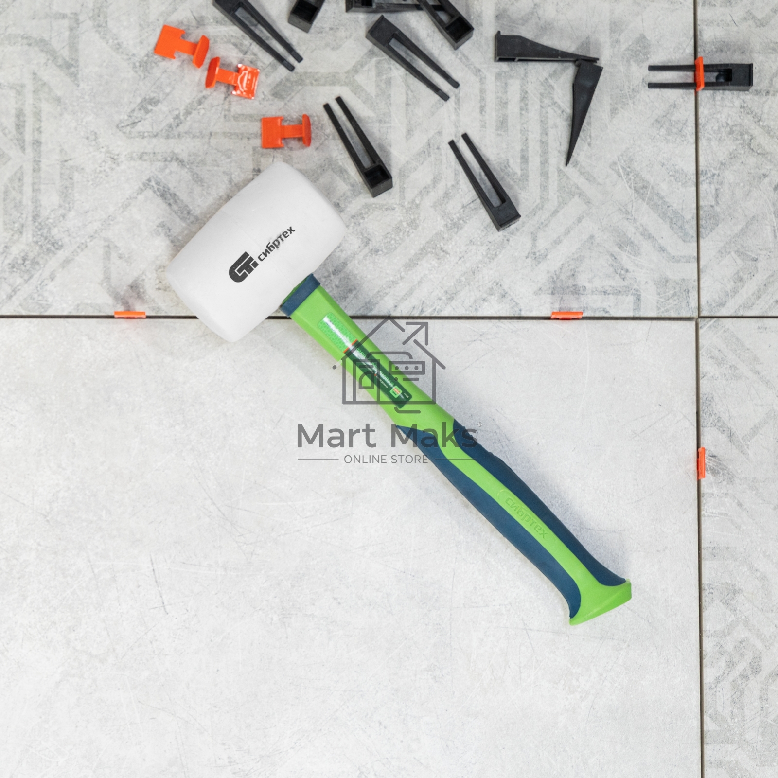 Киянка резиновая Сибртех 680 г, белая резина, фибергласовая рукоятка