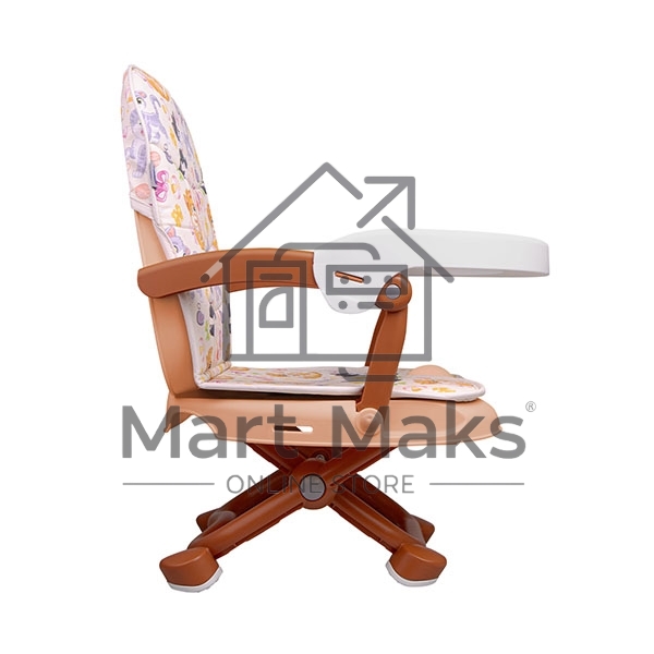 Стульчик для кормления BQ BCH012 Cats playing. Стульчик-бустер BQ BCH012. Гипоалергенные безопасные материалы/Съемный чехол из экокожи. Удобный, устойчив к загрязнению и легко моется/Съемная столешница/Безопасность малыша: устойчивая конструкция, нескольз