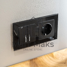 Рамка WERKEL на 2 поста (черный,стекло) W0021108
