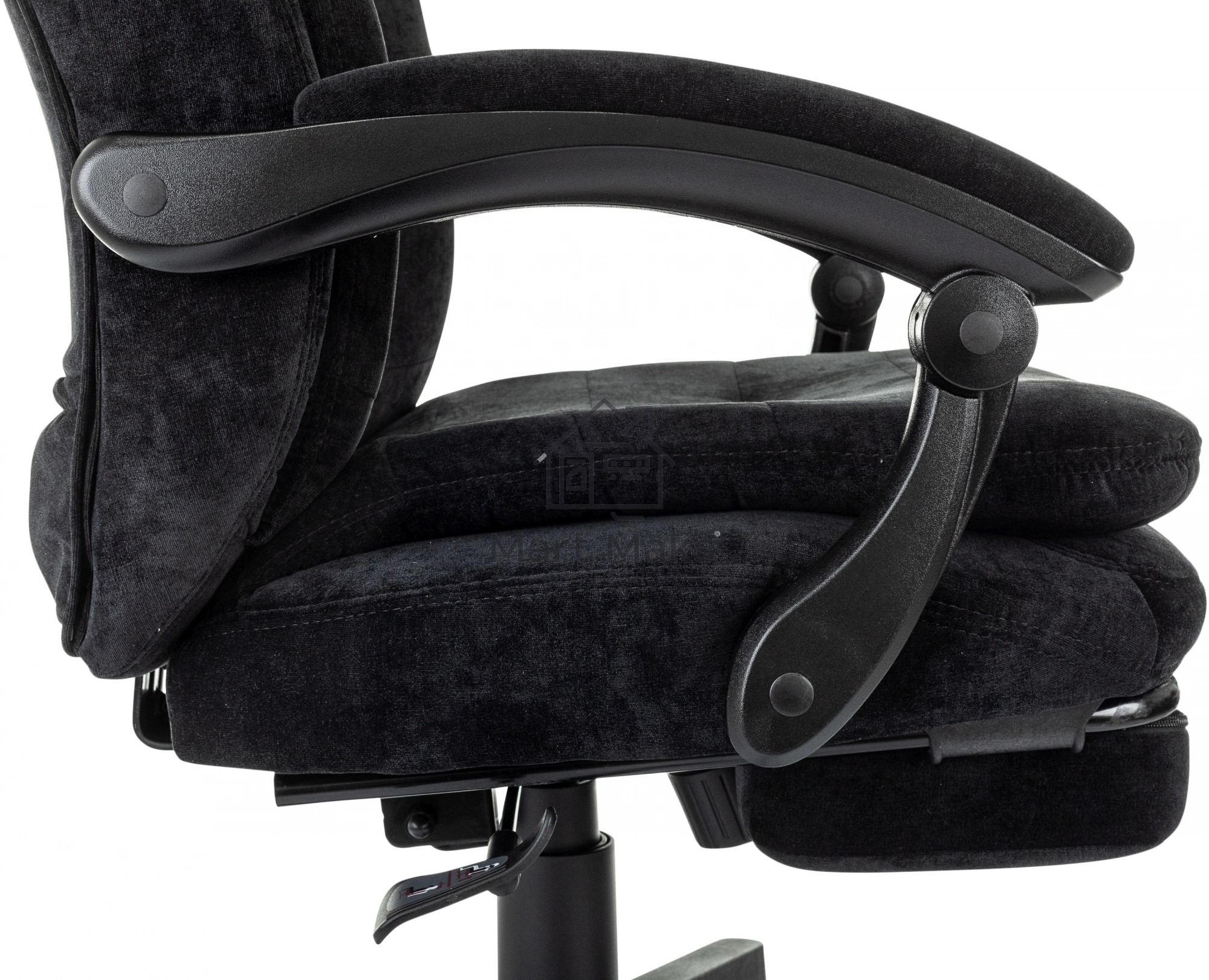 Кресло руководителя Бюрократ T-9950MSG-F Fabric черный Light-20, крестов. пластик, подст. для ног