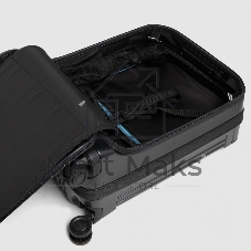 Чемодан Piquadro PQ LIGHT BV7245PQL/NO 40x23x55см 47л. 2.66кг. поликарбонат черный