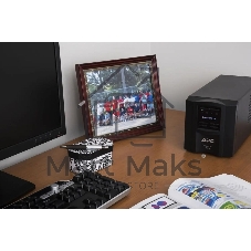 Источник бесперебойного питания APC Smart-UPS SMT750IC/750 ВА/500 Вт/6xIEC 320 C13 (компьютерный)