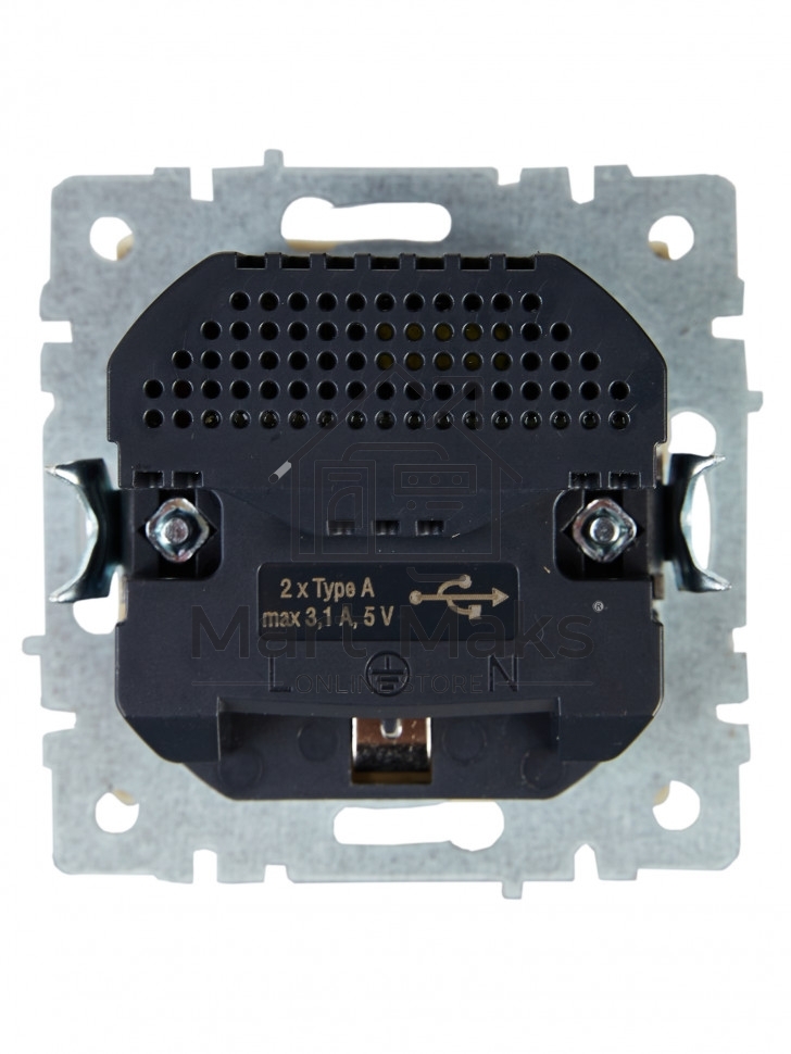 Розетка 1-местная IEK BRITE РЮш10-2-БрКр (BR-R14-16-U21-D31-K10) с заземлением, с защитными шторками, 16А, с USB A+A 5В 3,1А, бежевый
