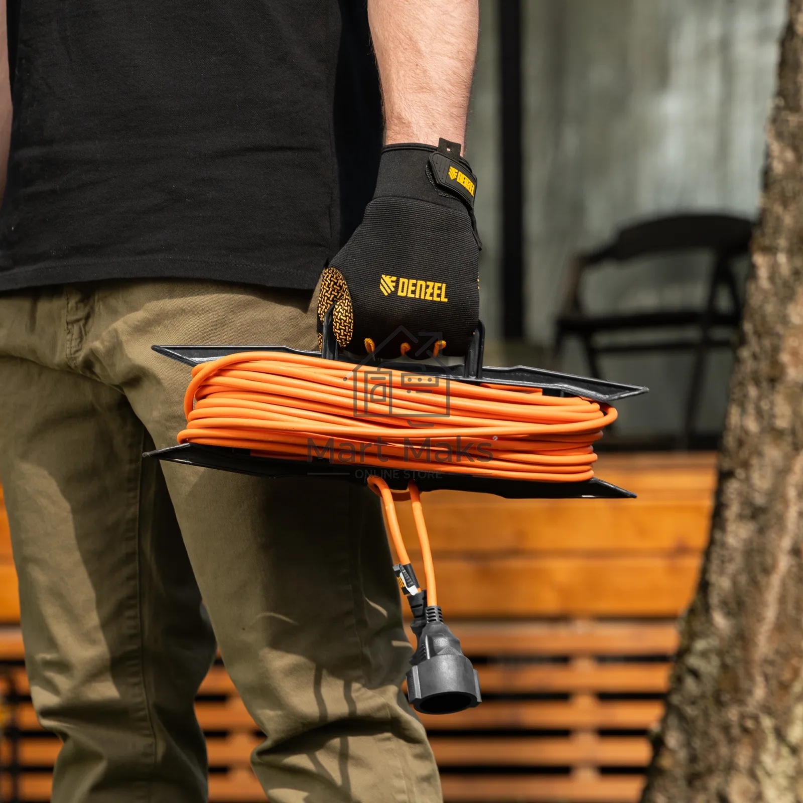 Удлинитель-шнур силовой Garden Series Denzel ПВС, 20 м, 1 розетка 3*1,5 мм