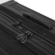 Чемодан Piquadro PQ LIGHT BV7246PQL/NO 45x30x69см 100л. 4.28кг. поликарбонат черный