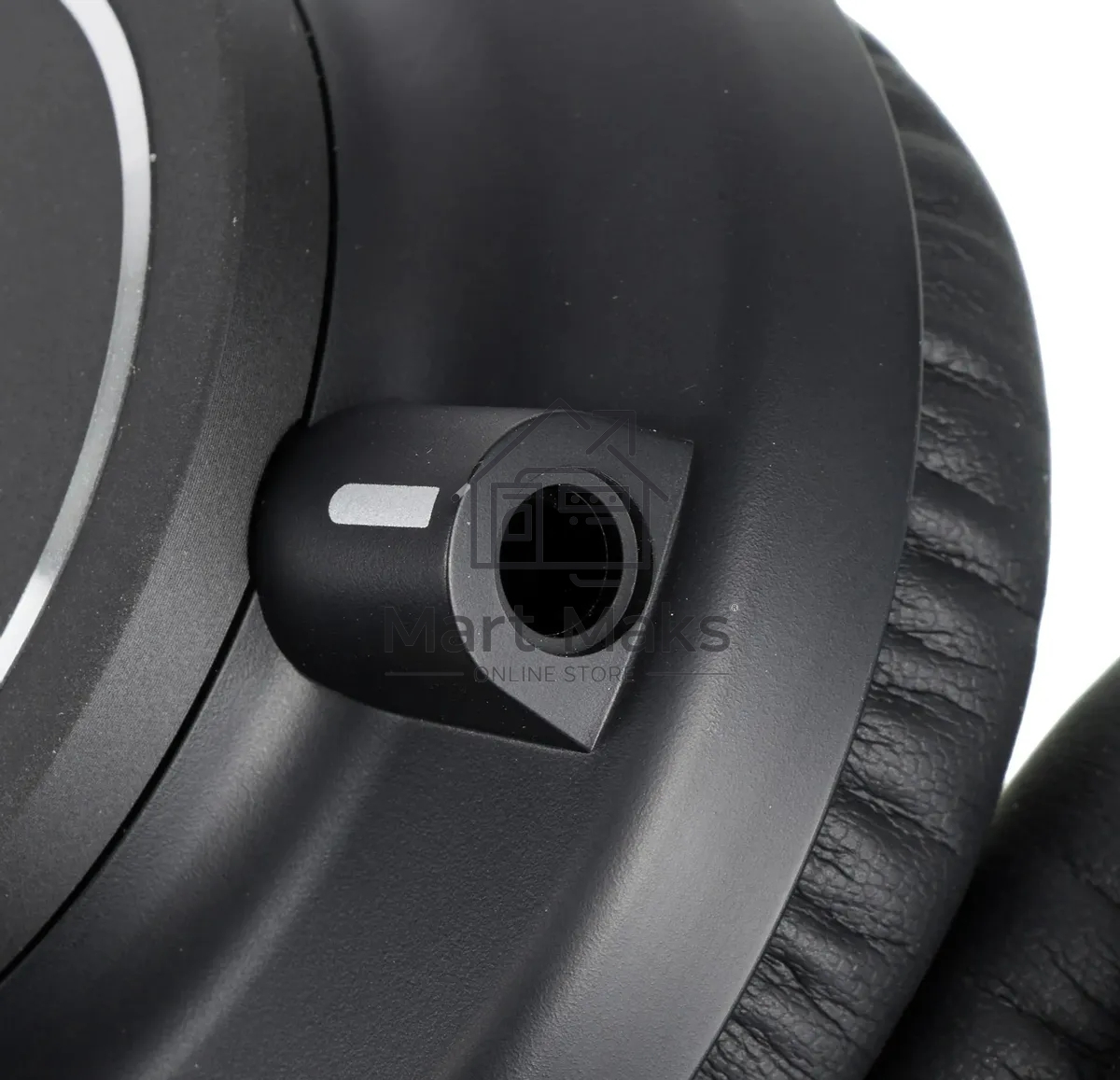 Наушники Audio-Technica ATH-M70X черный