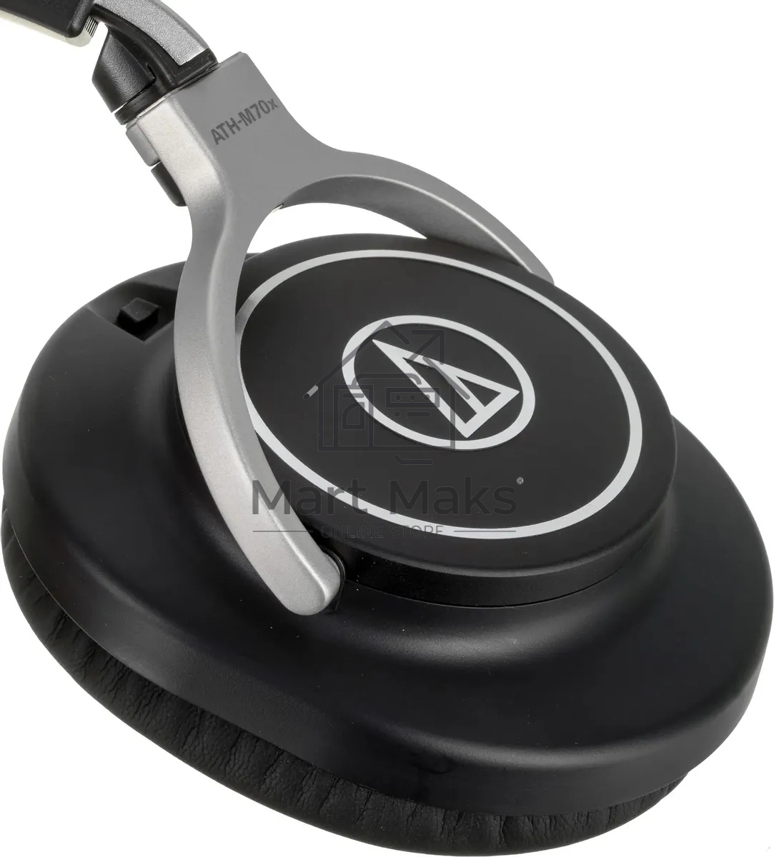 Наушники Audio-Technica ATH-M70X черный