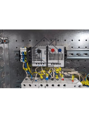 Шкаф уличный всепогодный настенный укомплект. 18U (Ш600хГ500), к. T1-IP54