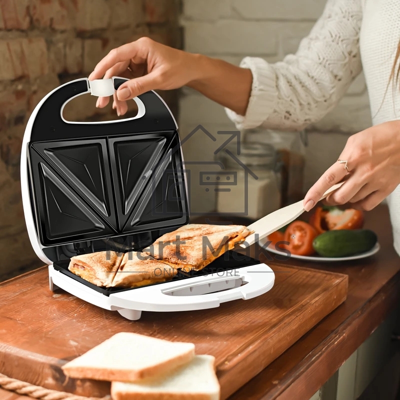 Сэндвичница Aresa AR-1205. 750 Вт. Термостойкий пластик со вставками из хромированной стали. Две сэндвичные формы.