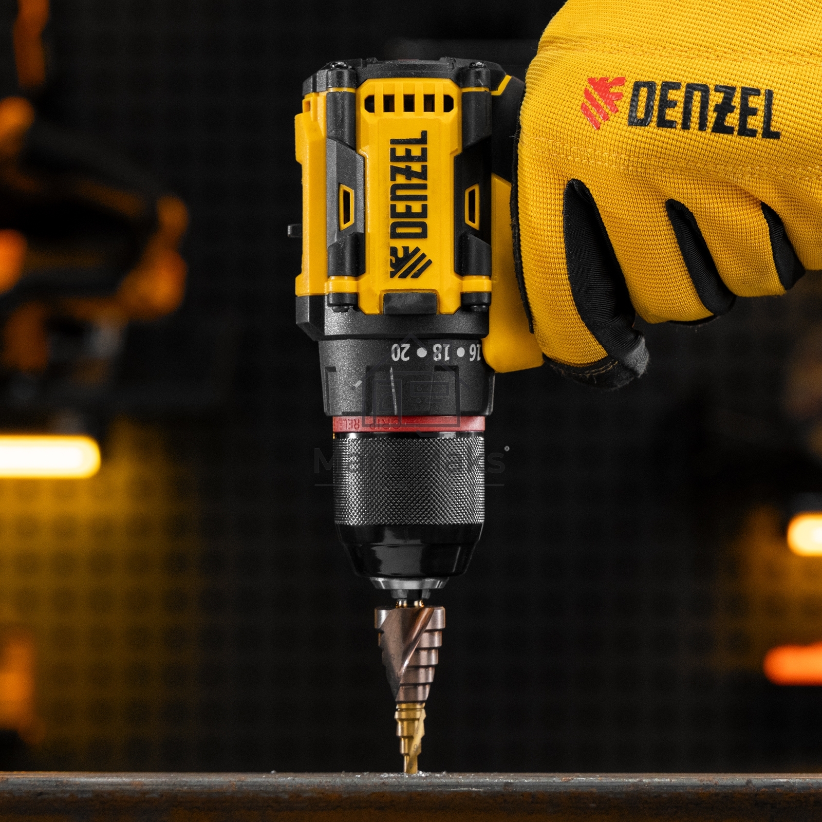 Сверло ступенчатое Denzel 4-6-8-10-12-14-16-18-20 мм, Р6М5К5, 6-гр. хвостовик 723613