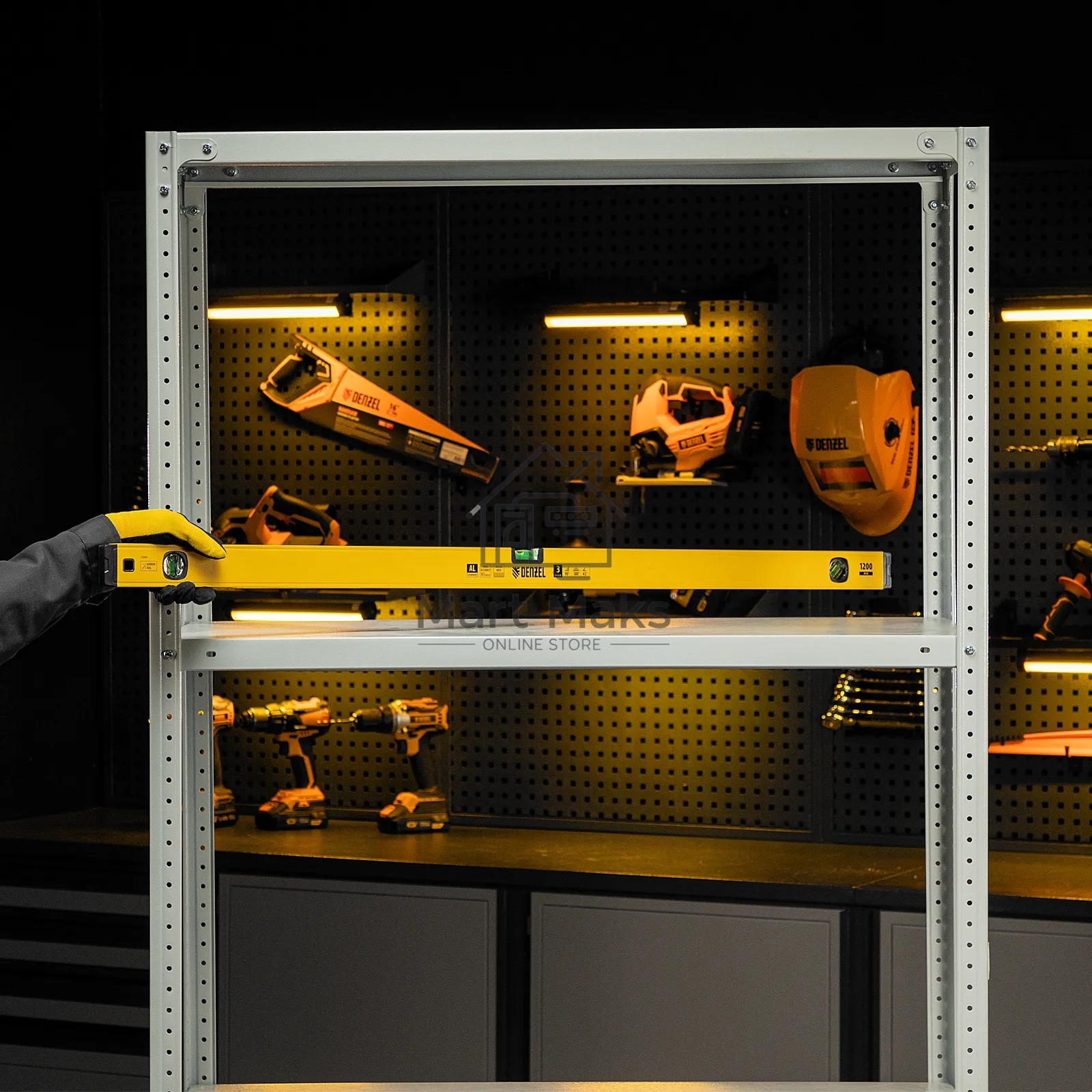 Уровень алюминиевый Denzel, магнит., фрезерованный, 3 глазка (1 зеркал.), 0,5 мм/м, 1200 мм