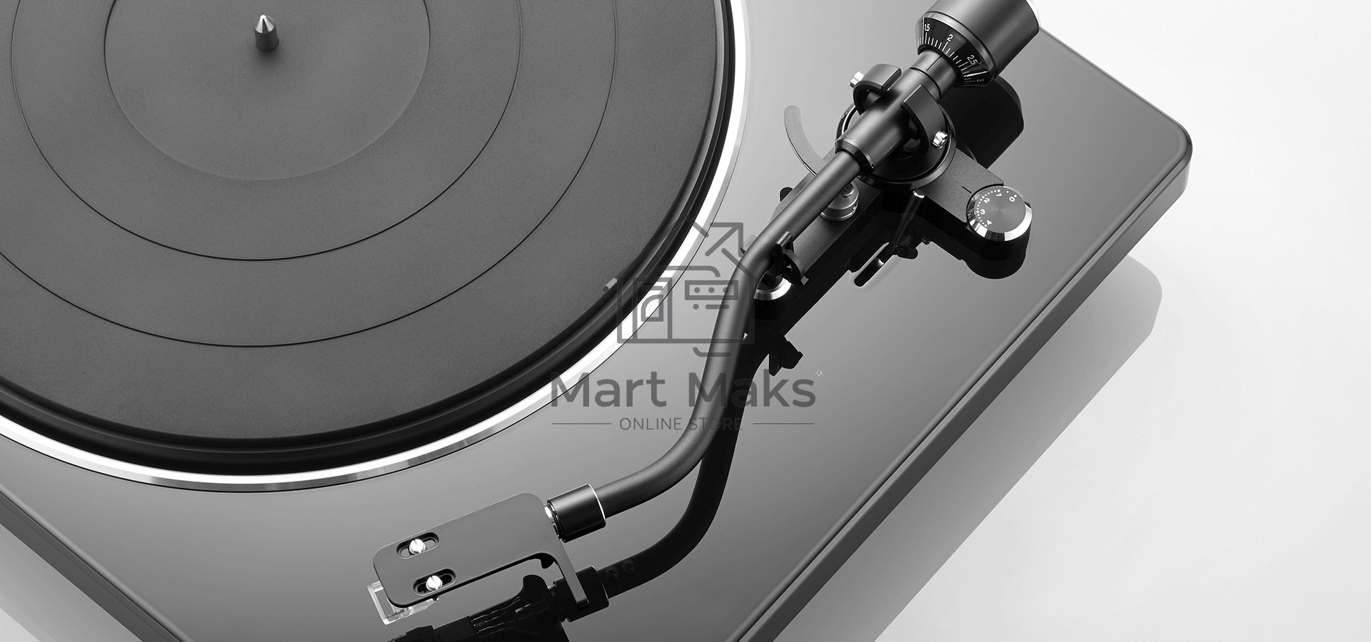 Проигрыватель винила Denon DP-450USB частично автоматический черный
