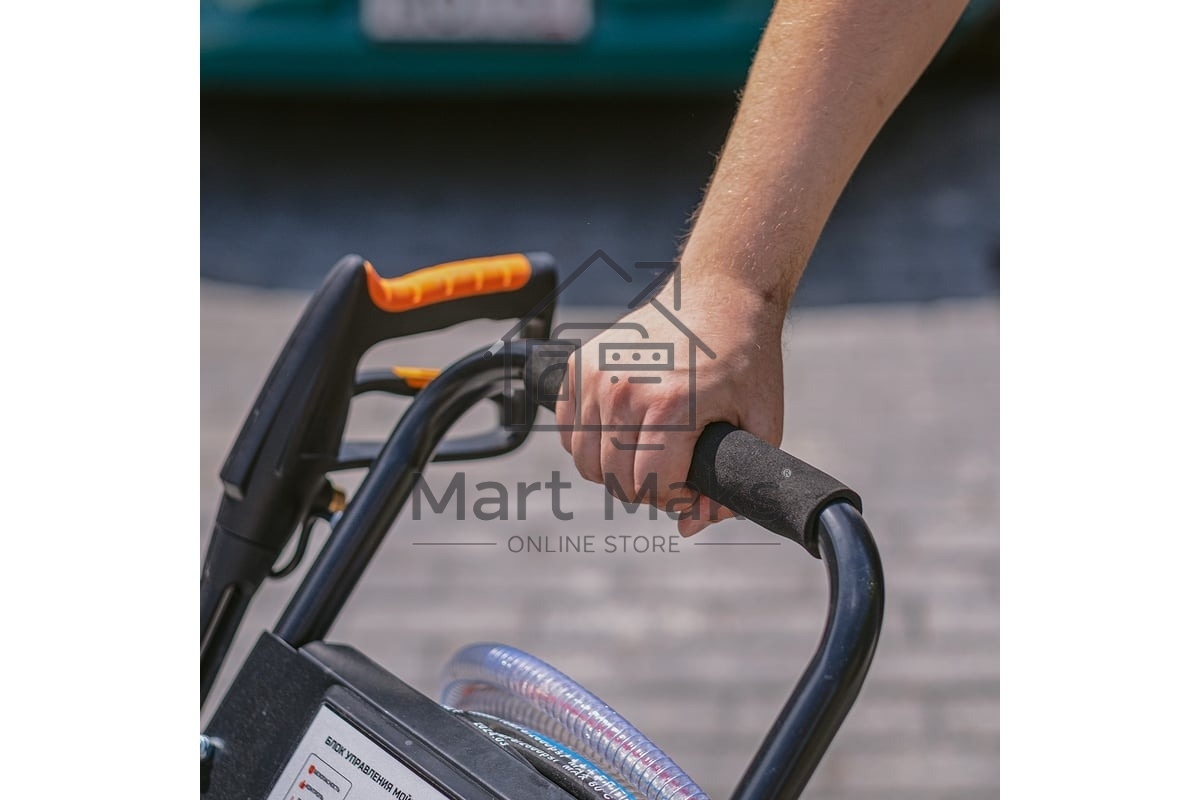 Мойка высокого давления Bort KEX-3200 2800 Вт, максимальное давление 90 бар, рабочее давление 70 бар, 20 л/мин, 47 кг, набор аксессуаров 10 шт