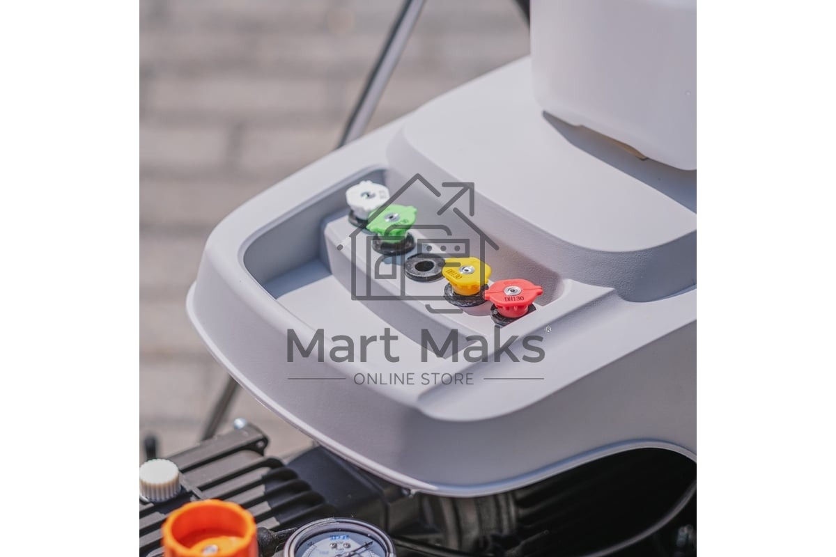 Мойка высокого давления Bort KEX-3200 2800 Вт, максимальное давление 90 бар, рабочее давление 70 бар, 20 л/мин, 47 кг, набор аксессуаров 10 шт