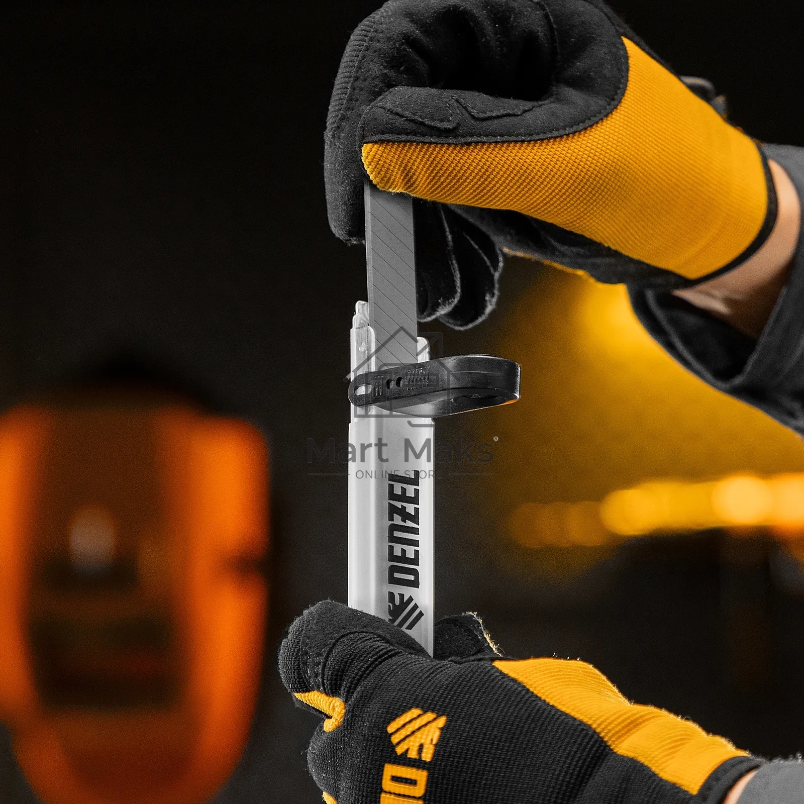 Лезвия Denzel 18 мм, сталь SK5 - 0,5 мм, многосегментные, 10 штук