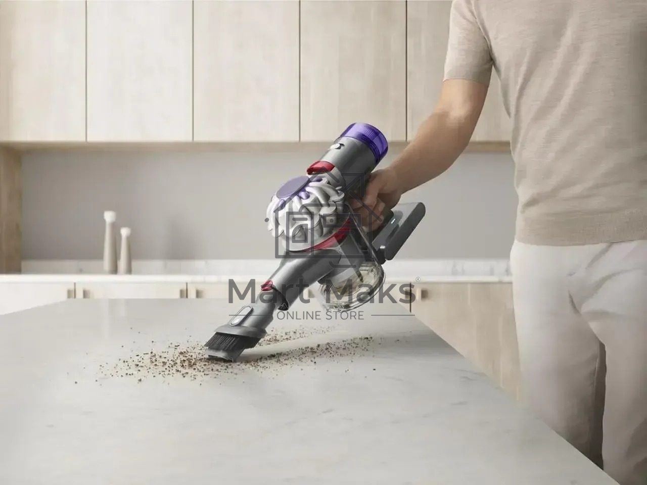 Пылесос Dyson V8 Advanced Silver/Nickel EU