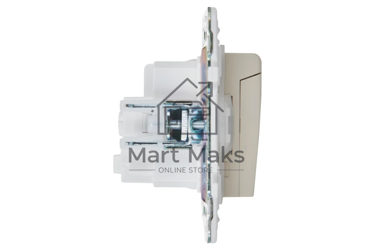 Розетка 1-местная IEK SKANDY SK-R11B (SK-R16-16-44-K10) с заземлением, с защитными шторками и крышкой 16А IP44, бежевый