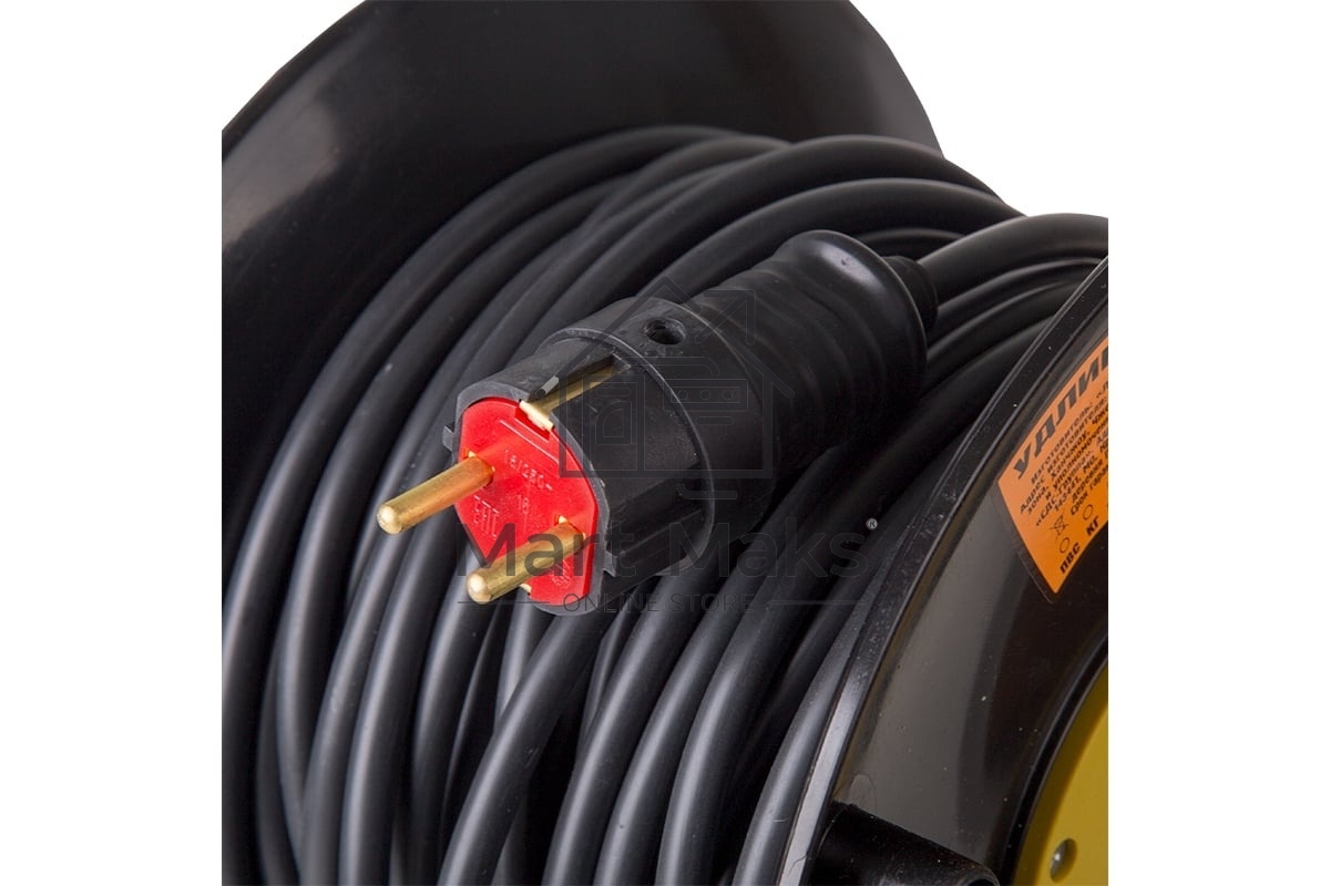 Удлинитель силовой PROconnect на катушке PROFESSIONAL 4 гнезда с/з 40 м 3х2,5 мм² 11-7614