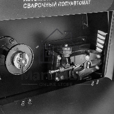 Сварочный полуавтомат P.I.T. PMIG145-C2 ММА 4.0кВт (кейс в комплекте)