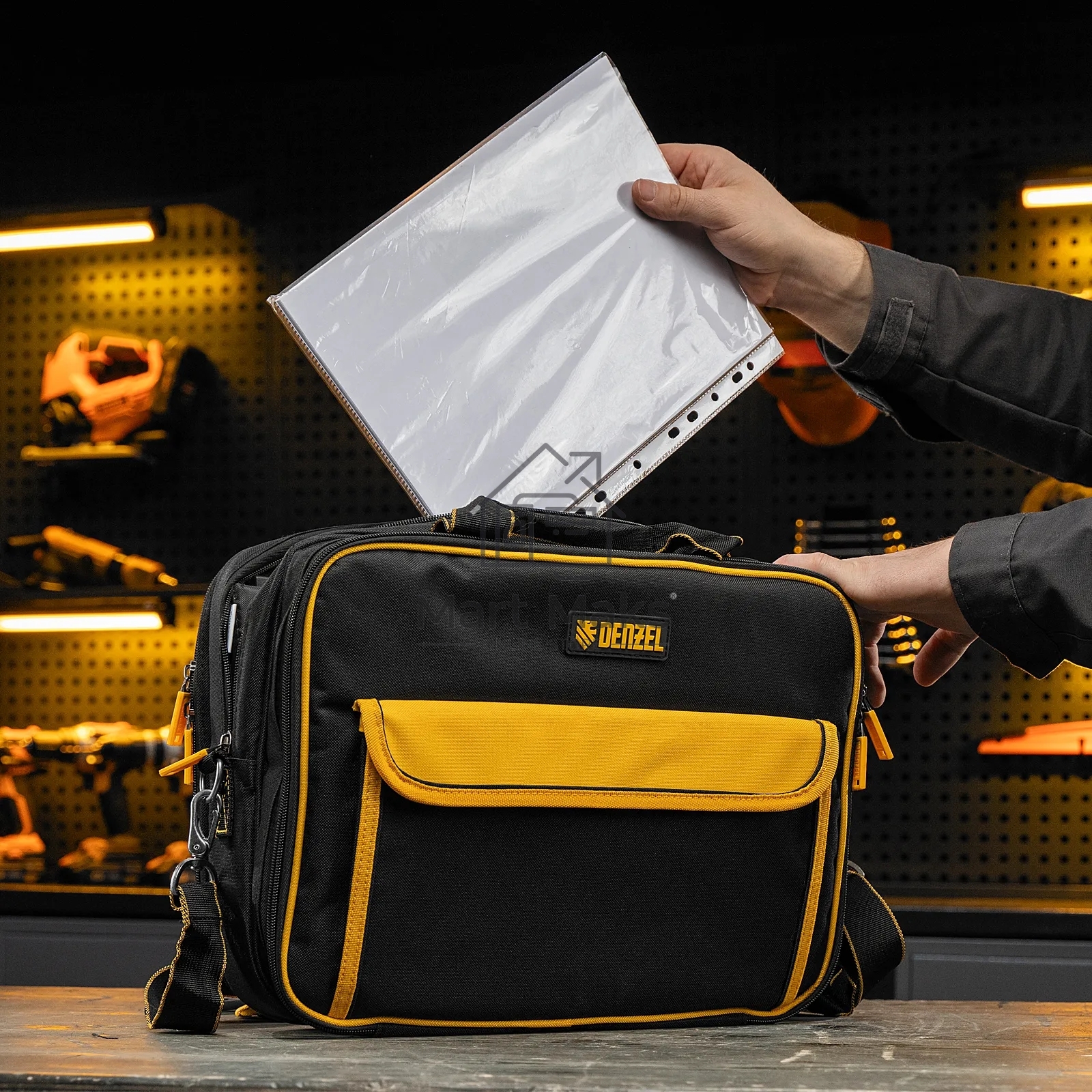 Сумка для инструмента Denzel 400х170х300 мм, 3 отделения, 28 карманов, наплечный ремень