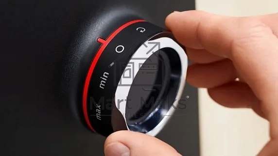 Мясорубка электрическая Bosch MFWS640B черный, 2100 Вт, 3.5 кг/мин, реверс, насадки - 9