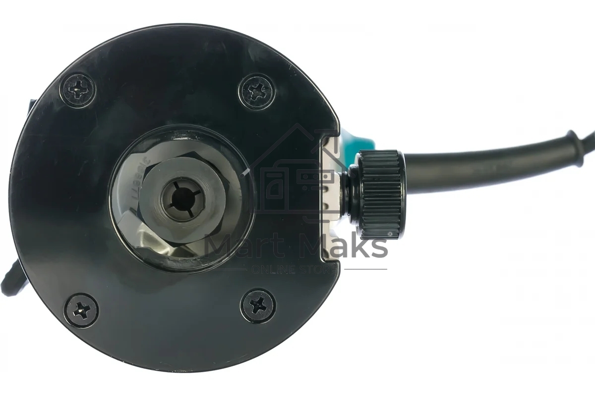 Фрезеры Makita RT0700CX2 Фрезер кромочный,710Вт,10000-30000об\м,цанга-6-8мм,1.8кг,сум,прям направляющая,погруж и накл подошвы
