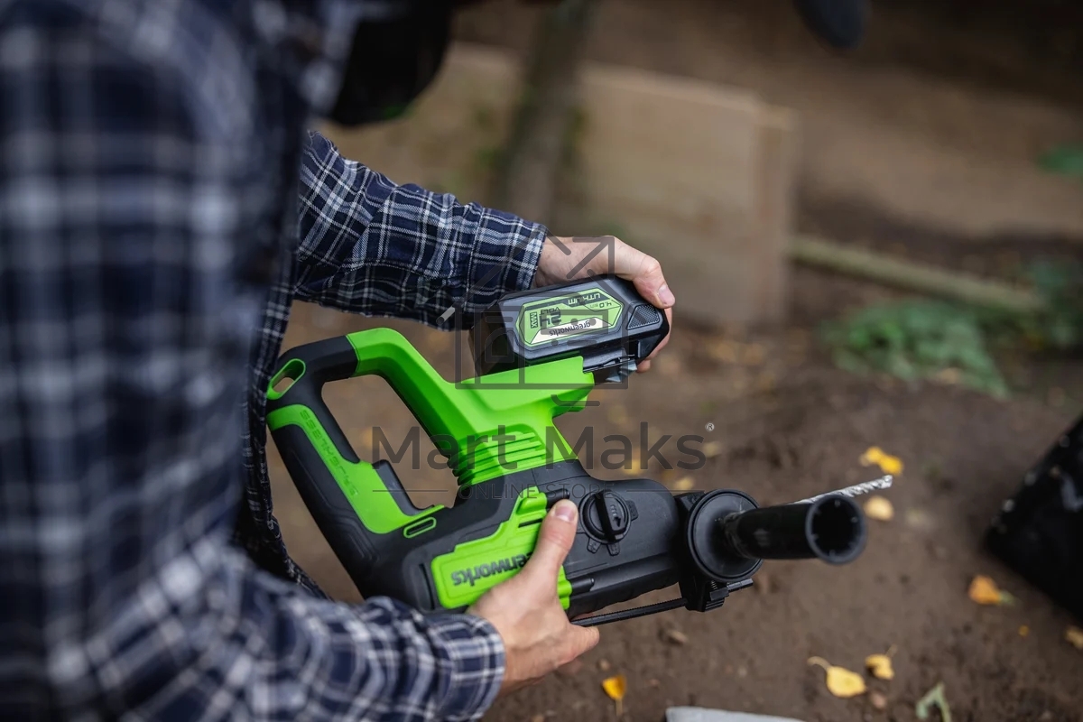 Перфоратор аккумуляторный бесщеточный GreenWorks GD24SDS2 2 ДЖ, 24V, c 1хАКБ 4 Ач и ЗУ в сумке (3803007UB)