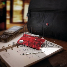 Швейцарская карта Victorinox SwissCard Lite (0.7300.T) красный полупрозначный коробка подарочная Швейцарская карта Victorinox SwissCard Lite (0.7300.T) красный полупрозначный коробка подарочная