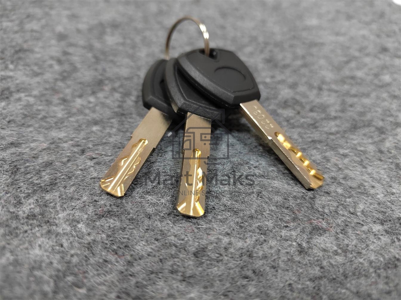 Сейф мебельный Cactus CS-SF-T25L 250x350x300мм электронный