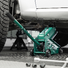 Домкрат гидравлический подкатной Сибртех 2,5 т, 148-387 мм, в пластиковом кейсе