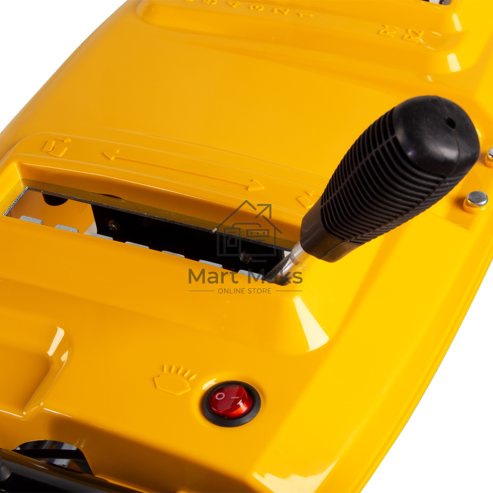 Бензиновая снегоуборочная машина SBL 711D PRO, 302cc, эл.старт, фара, обогрев, блок. дифф. Denzel