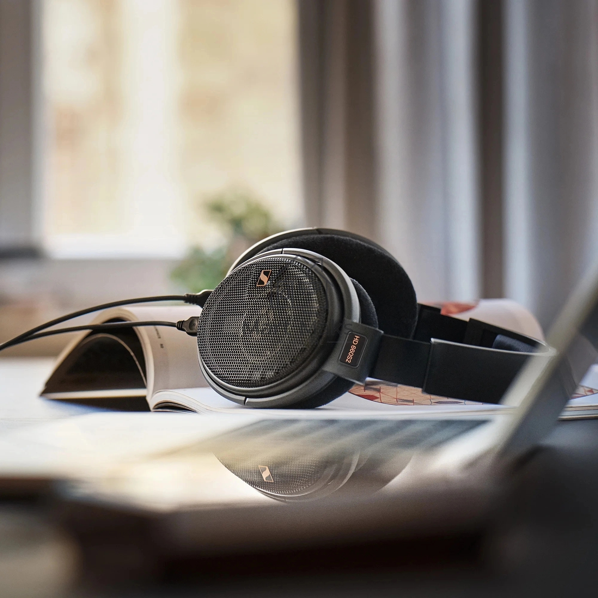 Наушники накладные Sennheiser HD 660S2 1.8м черный проводные оголовье (700240)
