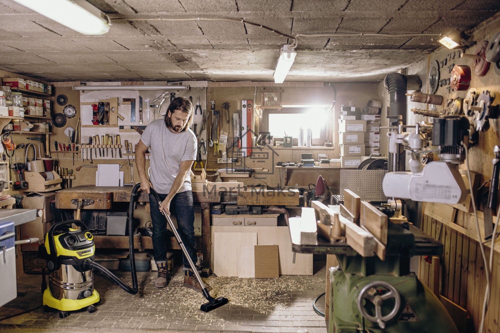 Строительный пылесос Karcher WD 6 P S V-30/6/22/T желтый, 1300 Вт, уборка сухая/сбор воды, пылесборник мешок/контейнер, 30 л