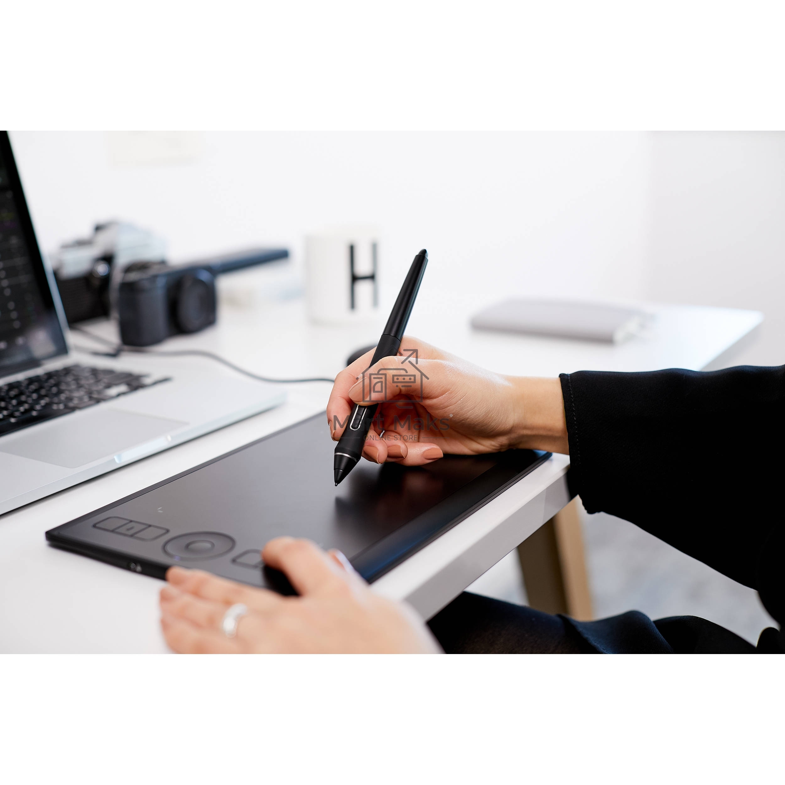 Графический планшет Wacom Intuos Pro S (EN DE RU SV PL)