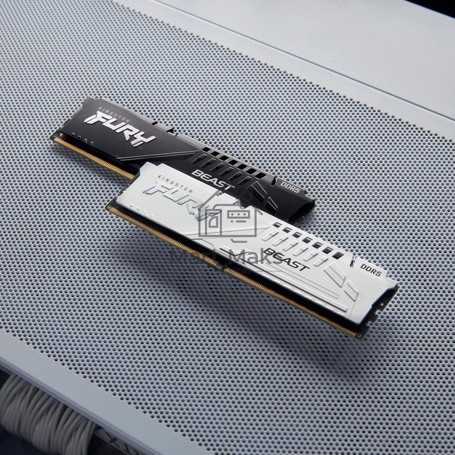 Оперативная память Kingston Fury Beast, DDR5, 32GB (1x32GB), 5600MHz, CL36, DIMM, с радиаторами, белый