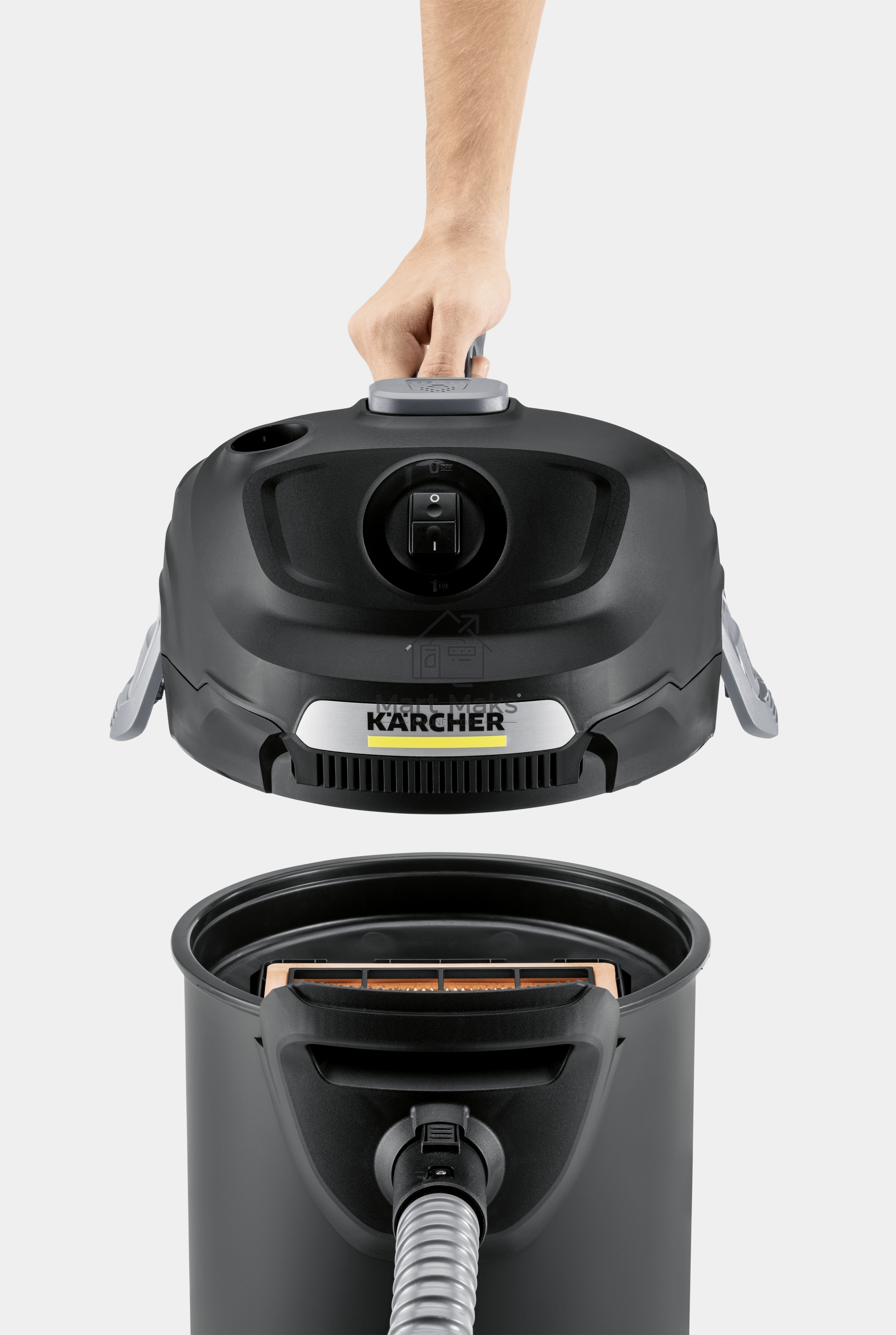 Пылесос Karcher AD 4 PREMIUM желтый/черный, 150/600 Вт, уборка сухая, пылесборник контейнер 17 л