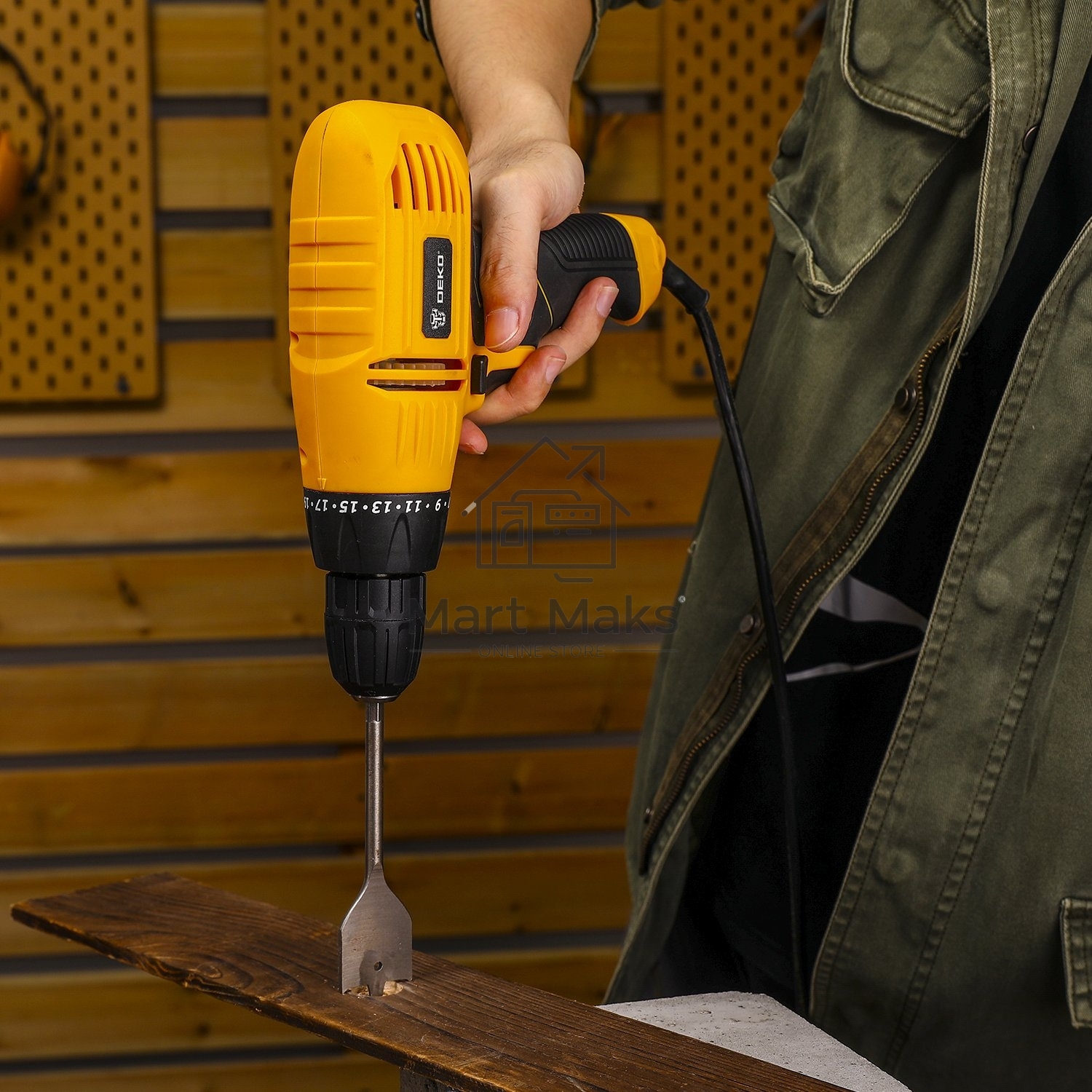 Дрель-шуруповерт Deko DKSD500W, 500Вт, сетевая