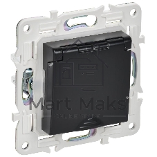 Розетка с/з с защитными шторками и крышкой 16А IP44 SK-R11Bl IEK SKANDY Черный