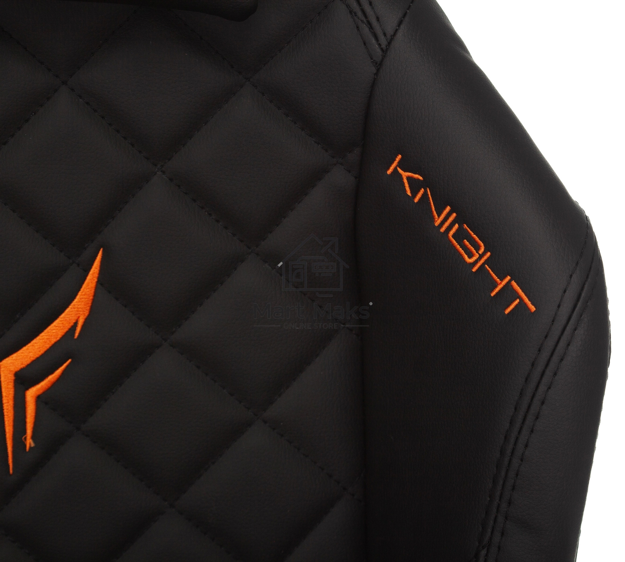 Кресло игровое Knight RAMPART черный, ромбик, эко.кожа, с подголов. крестовина металл