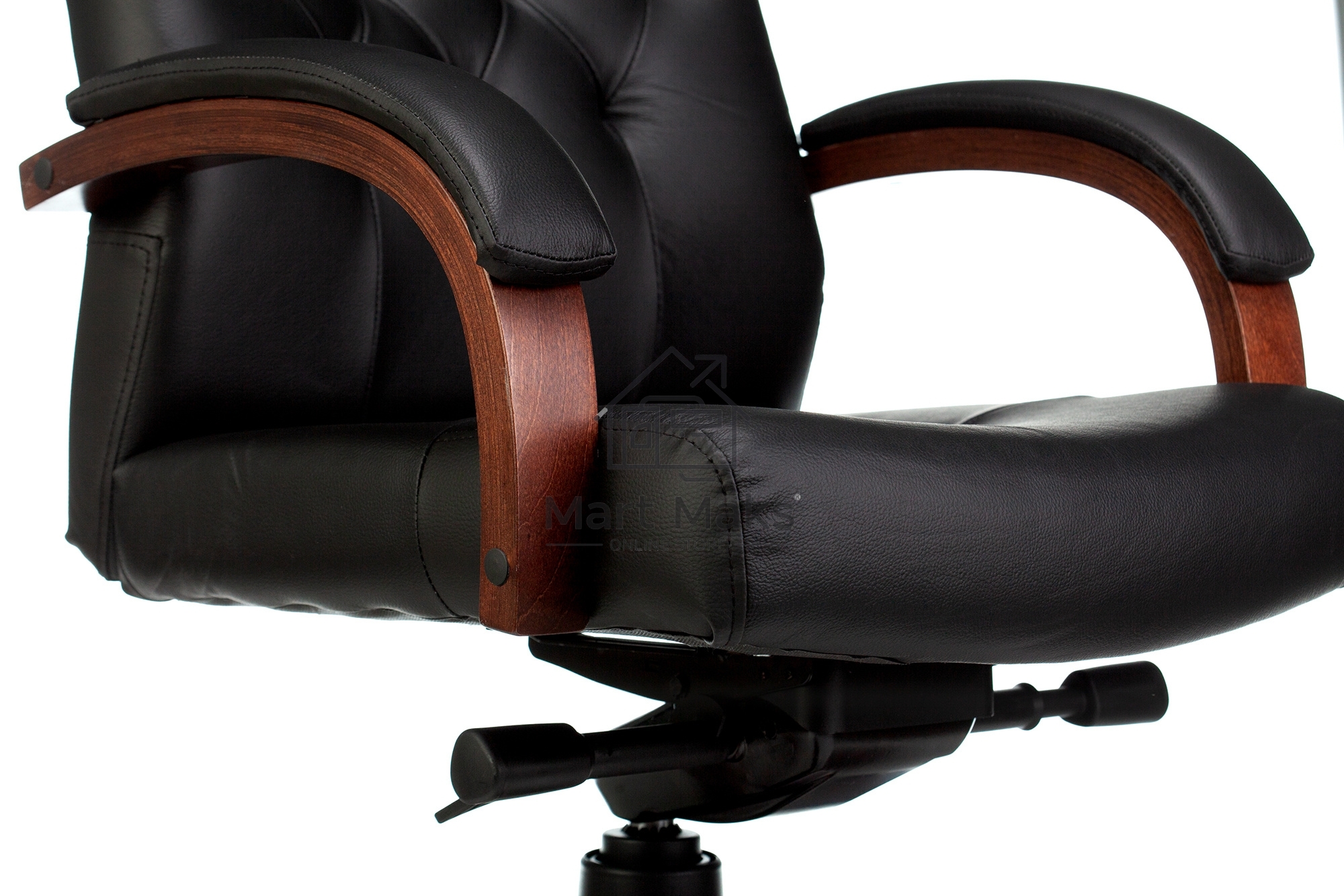 Кресло руководителя Бюрократ T-9928WALNUT черный, кожа, крестовина металл/дерево