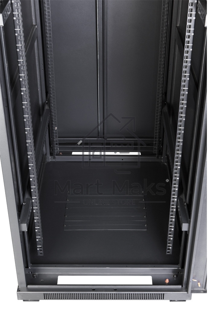 Шкаф коммутационный Lanmaster (TWT-CBB-27U-6X6-G1) 27U 600x600мм пер.дв.стекл задн.дв.спл.стал.лист 2-хст. 2 бок.пан. 800кг черный IP20