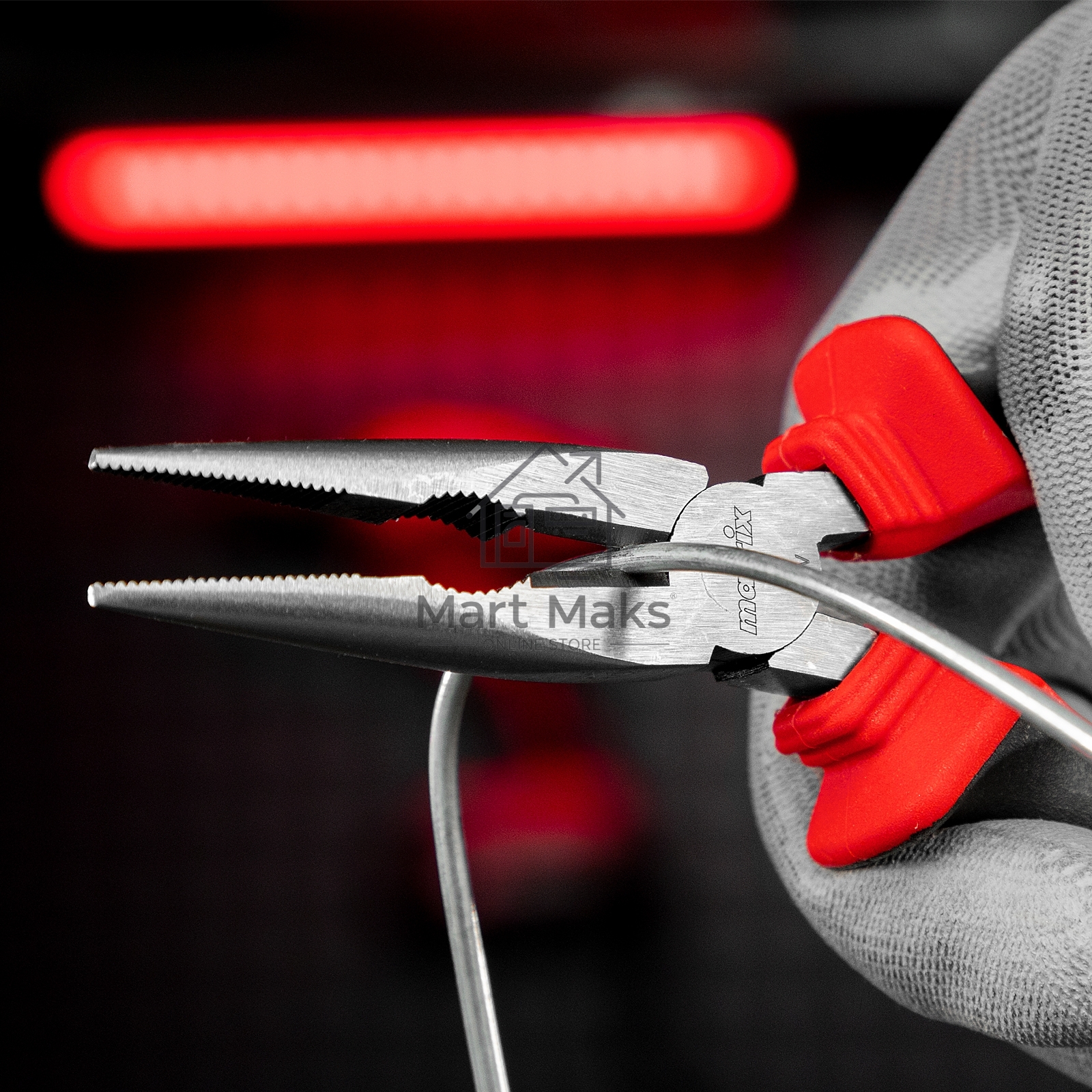 Длинногубцы прямые, 180 мм, хром-ванадий, двухкомпонентные рукоятки Matrix