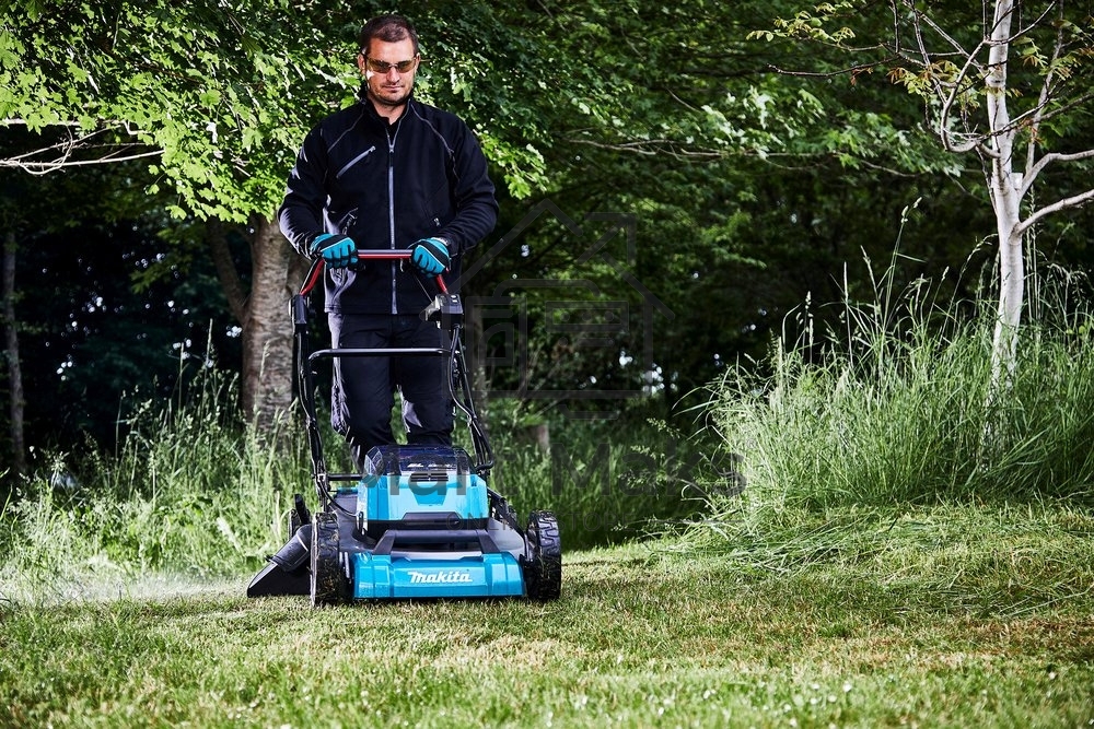 Газонокосилка роторная Makita DLM532Z 1600Вт