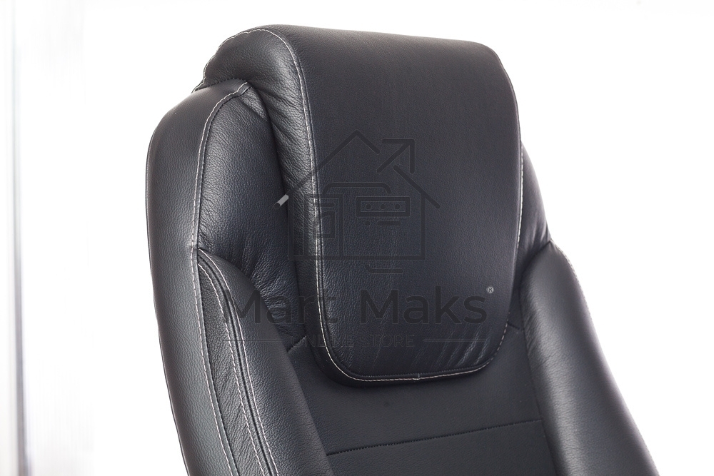 Кресло руководителя Бюрократ T-9923WALNUT/BLACK черный, кожа, крестовина дерево