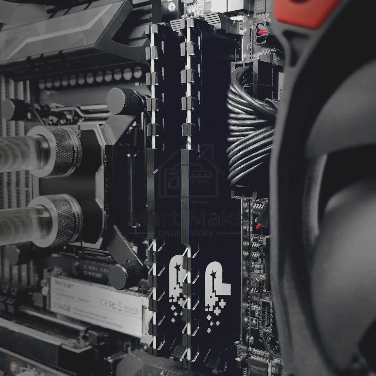 Оперативная память Patriot Signature Premium, DDR4, 4GB (1x4 GB), 2666 MHz, CL19, DIMM, радиатор, черный