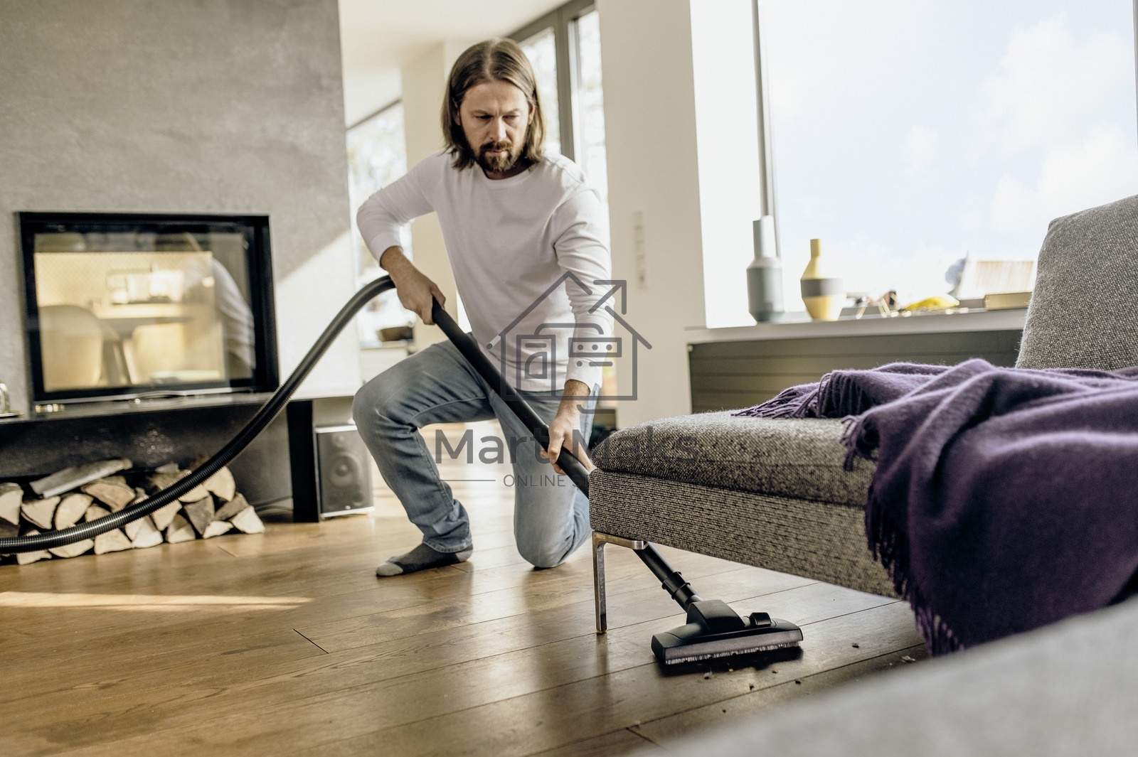 Хозяйственный пылесос Karcher WD 2 Plus V-12/6/18/C желтый, 1000 Вт, уборка сухая/влажная, пылесборник мешок/контейнер, 12 л