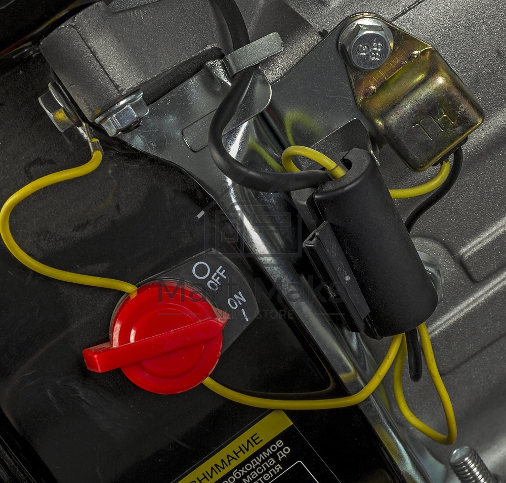 Подметательная машина Huter SGC 4100S бензиновый, 6.5 л.с., самоходный