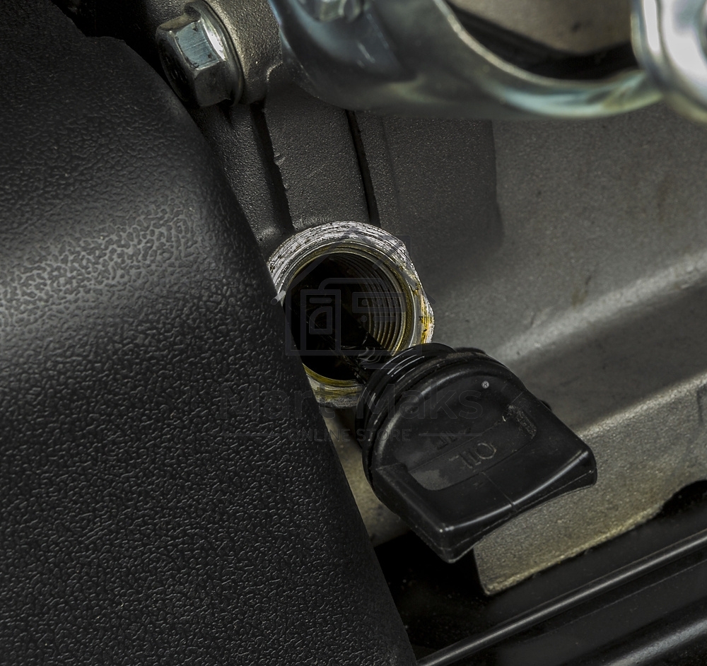 Подметательная машина Huter SGC 4100S бензиновый, 6.5 л.с., самоходный
